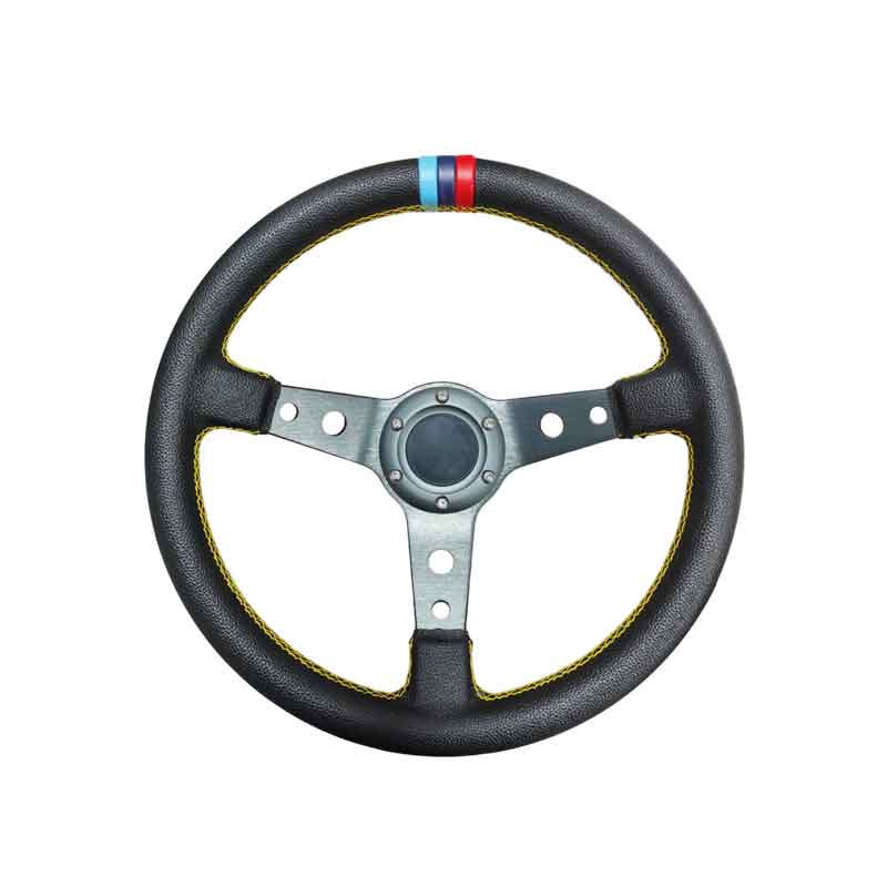 ανθεκτική επένδυση με αντιολισθητική υφή και εντυπωσιακές ραφές σε κίτρινο χρώμα που προσφέρουν επιπλέον σπορ χαρακτήρα. Η λεπτομέρεια με τις τριχρωμίες στην κορυφή χαρίζει μοναδικό design και αίσθηση motorsport.