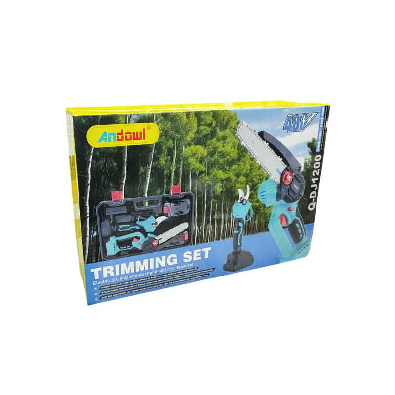 με άνοιγμα κοπής 25mm.Το αλυσοπρίονο προσφέρει ισχύ 1000W