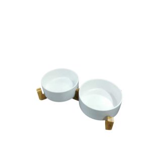 ΔΙΠΛΗ ΠΙΑΤΟΘΗΚΗ ΚΑΤΟΙΚΙΔΙΩΝ ΜΕ ΚΕΡΑΜΙΚΑ ΜΠΟΛΑΚΙΑ ΠΑΝΩ ΣΕ ΞΥΛΙΝΗ ΒΑΣΗ.