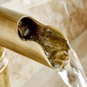 Η μπαταρία νιπτήρα χρειάζεται 1 οπή για την τοποθέτηση της και η εγκατάσταση της γίνεται σε νιπτήρες ένθετους