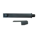 Αυτή η μοντέρνα βρύση μπάνιου για επιτοίχια εγκατάσταση έχει σχεδιαστεί ώστε να ελευθερώνει χώρο στον πάγκο του νιπτήρα και να ταιριάζει με σύγχρονα μπάνια. Διαθέτει μία χειρολαβή για εύκολο έλεγχο θερμοκρασίας και ροής νερού και φινίρισμα που αντέχει στη διάβρωση και στις δαχτυλιές. Η επιφάνεια είναι ανθεκτική στις λεκέδες