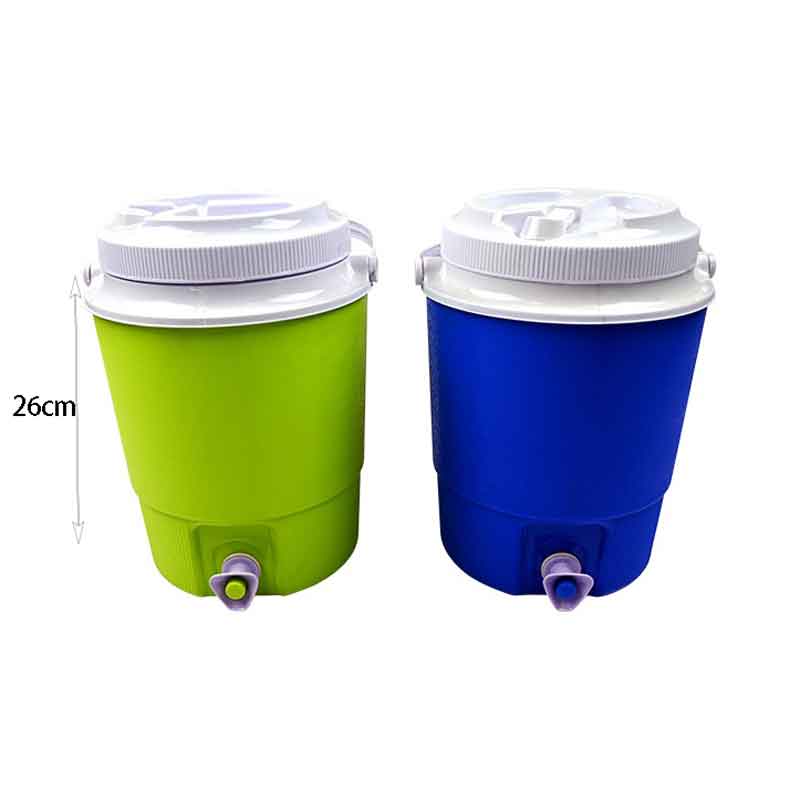 ιδανικός για να διατηρεί το νερό και άλλα ροφήματα δροσερά για πολλές ώρες. Διαθέτει ενσωματωμένο βρυσάκι για εύκολη και πρακτική χρήση